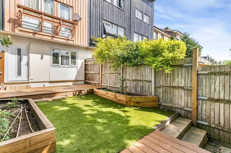 3 Bedroom House For Sale 1131 SQ FT