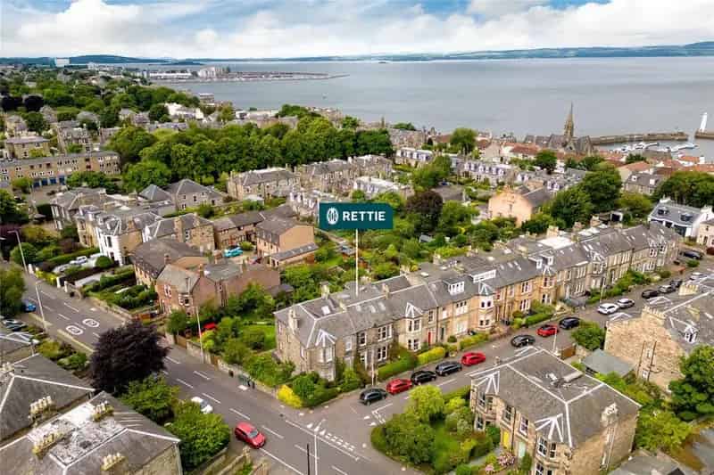 6 Bedroom Victorian Townhouse for Sale in Edinburgh Trinity