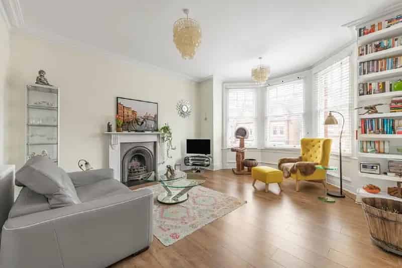 3 Bedroom Period Property with Garden Balcony West Hampstead