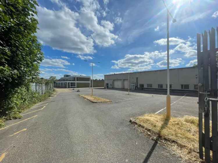 Industrial Storage Site in Ealing