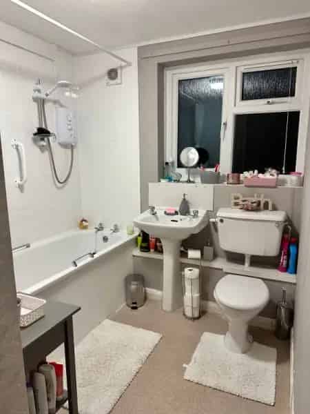 2 Bed Ground Floor Flat Swap Hampshire Pet Friendly
