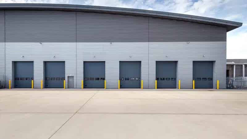 Warehouse Unit to Let Slough Trading Estate
