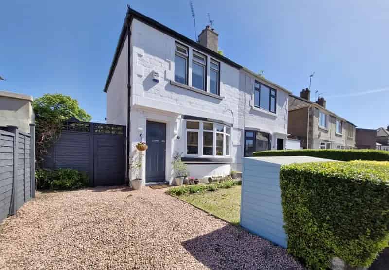 2 Bedroom Semi Detached House for Sale Leith