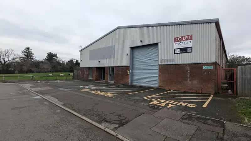 Leamington Spa Trade Counter Warehouse To Let