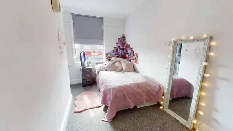 Luxury 5 Double Bedroom Student Property
