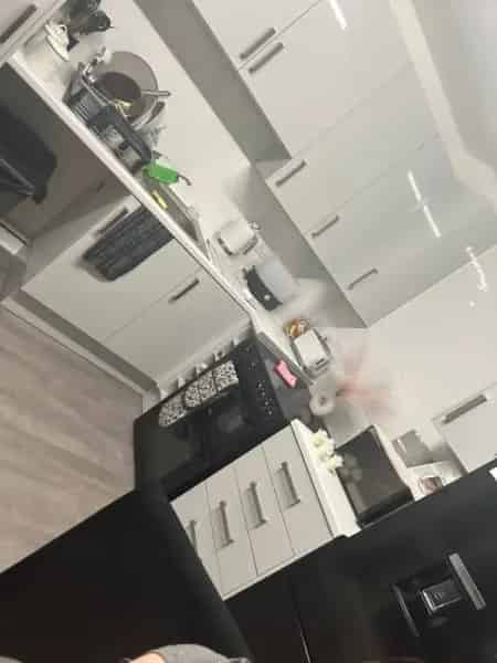 Modern Flat with Excellent Transport Links and Amenities