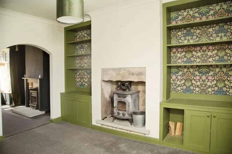 Spacious 2 3 Bedroom House Holmfirth Large Garage Attractive Garden