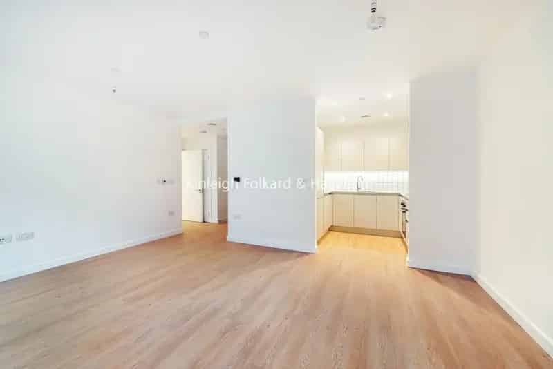 Flat For Rent , London, England