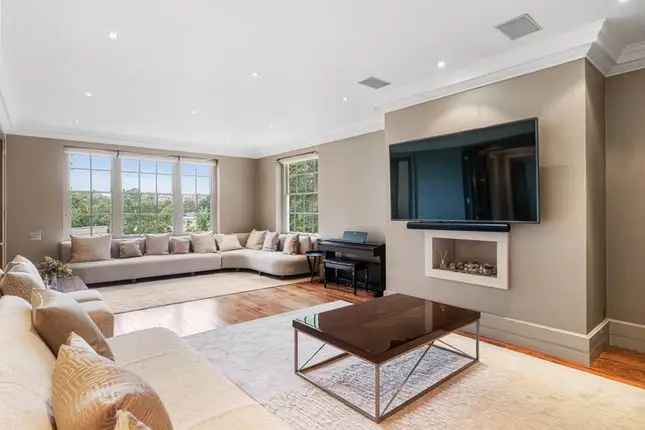 Flat for sale in Abbey Lodge, St John's Wood, London NW8, United Kingdom