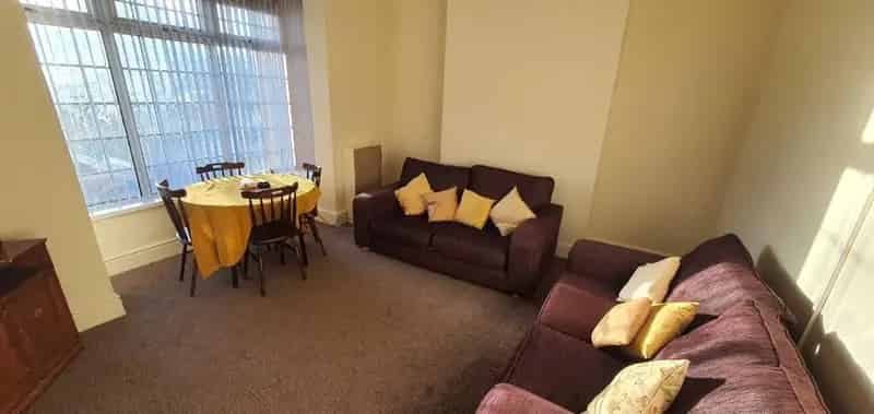1 bedroom house share