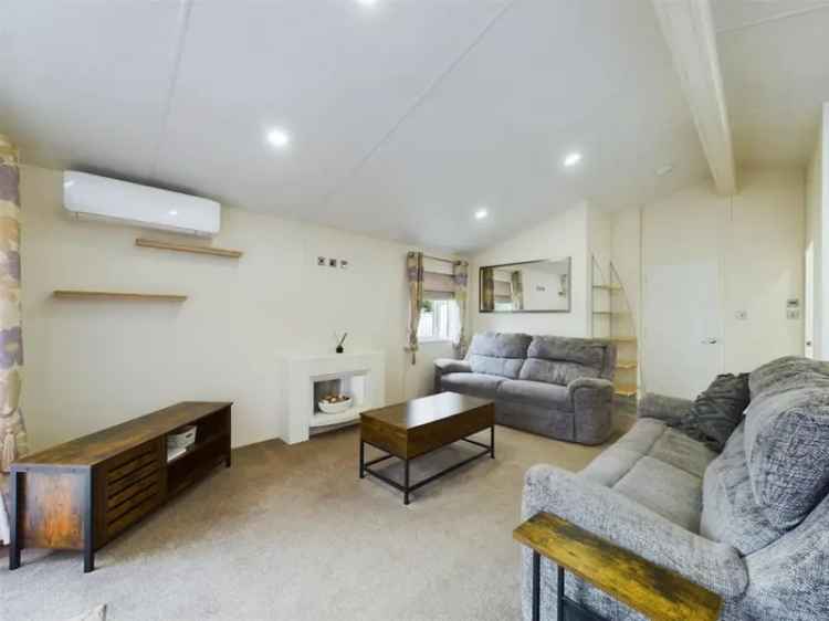 2 Bedroom Park Home For Sale