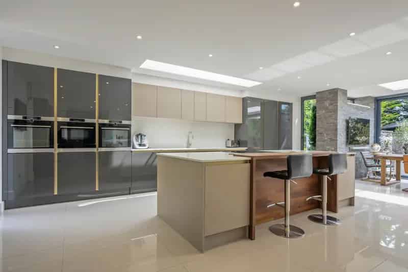 5 Bedroom House for Sale 4 Acres Land Stables Gym