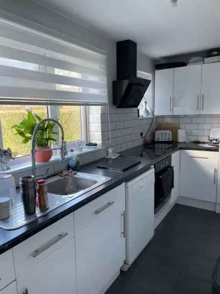 2 Bed Semi-Detached House Right to Buy Rural Sea View Option