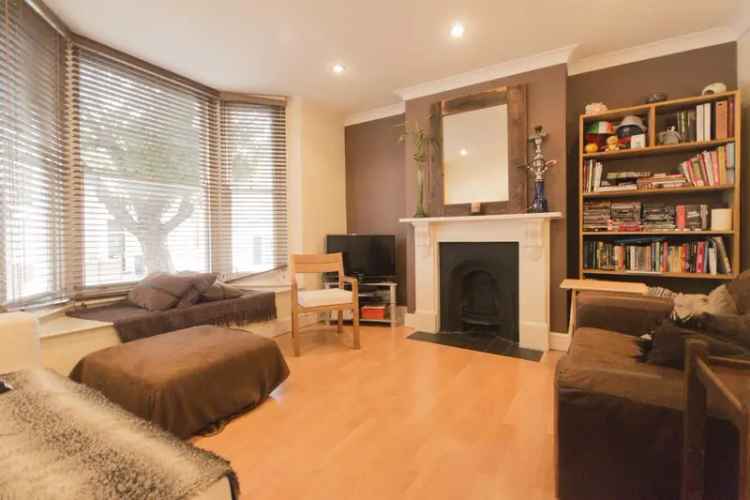 2 Bedroom Victorian Garden Flat Clapham North