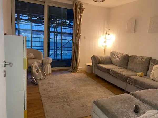 Flat For Rent in London, England