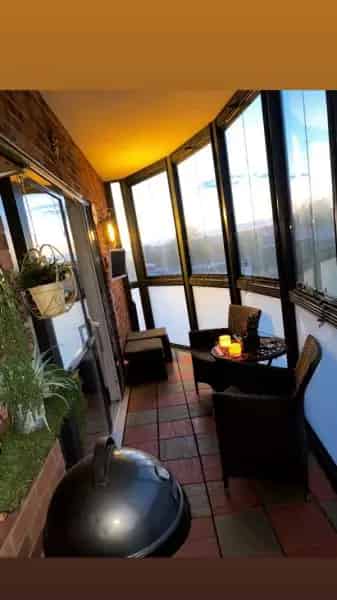 Two Double Bedroom Apartment Near Transport Links