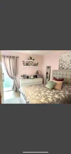 Flat For Rent in London, England