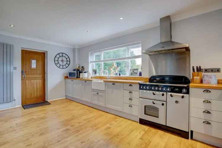 4 Bedroom Detached House with Stunning Views