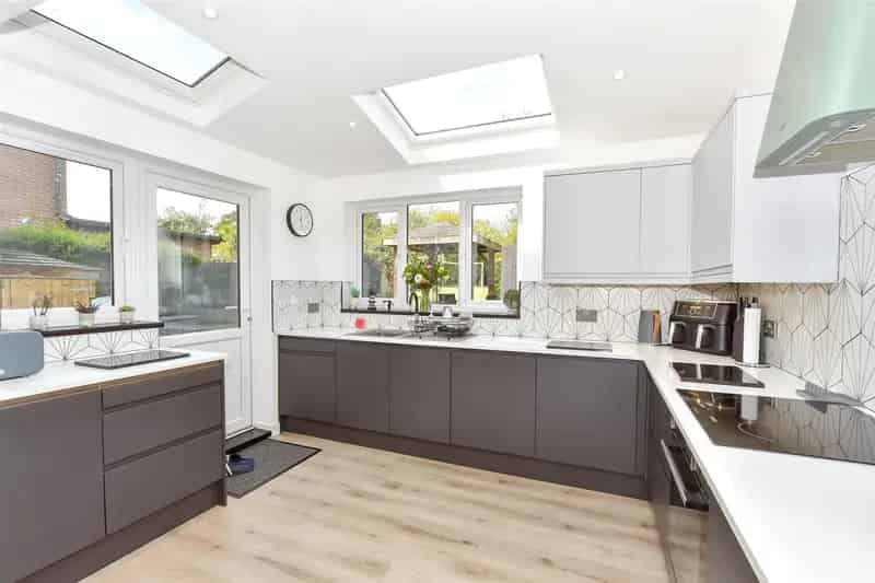 4 Bedroom Semi-Detached House for Sale in Wootton
