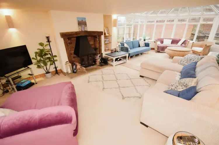 4 Bedroom Detached House for Sale Birdingbury Warwickshire