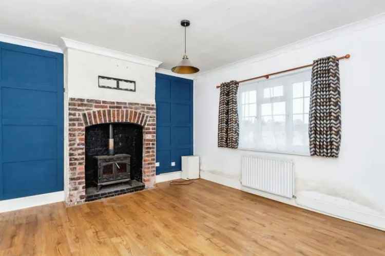 Detached Period Home with Ample Accommodation and Workshop