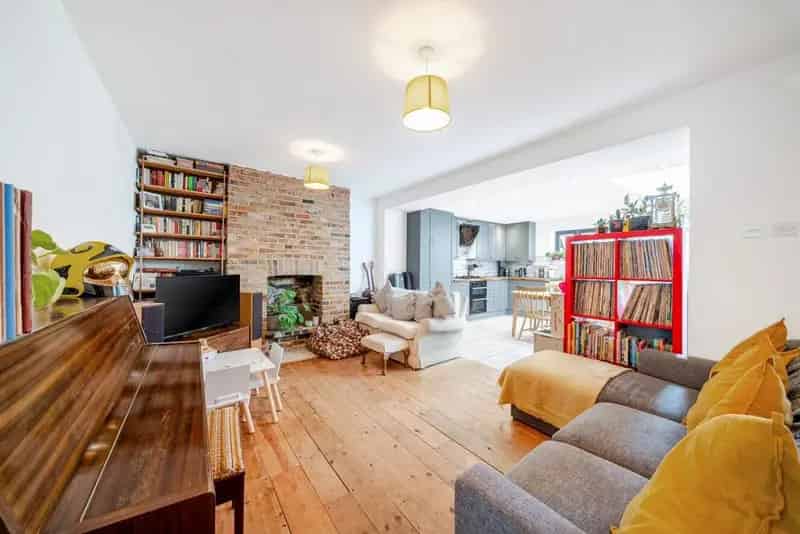 Two Bedroom Garden Flat Ready to Move Into