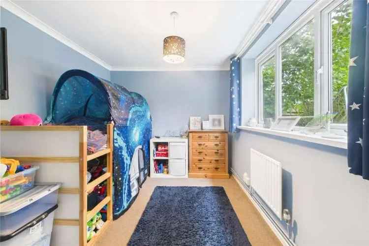 2 Bed Flat for Sale Extended Lease