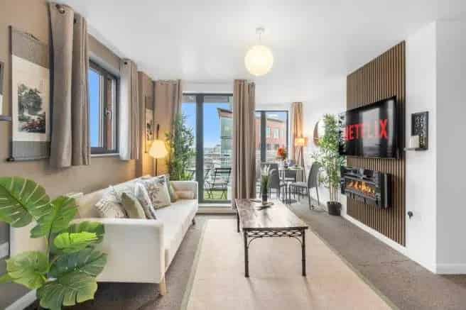 2 Bedroom Student Flat All Bills Included