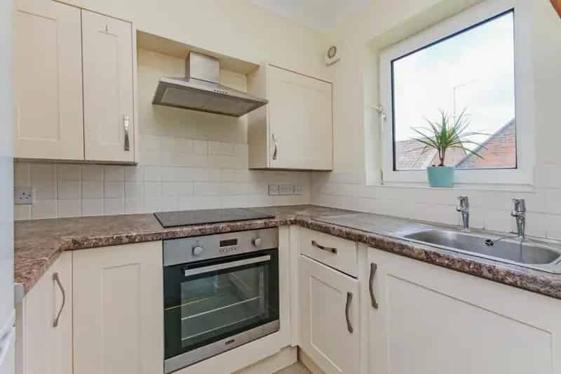 2 Bedroom Flat For Sale in Over 60s Development
