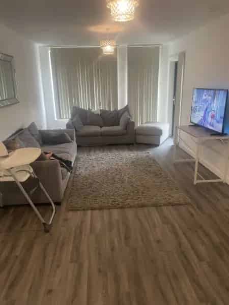 One Bedroom Flat near King's Cross - Balcony & Storage