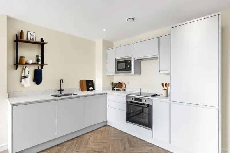 Flat For Sale , London, England
