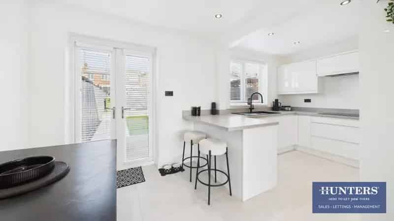 3 bedroom House
 For Sale 
Total Size: 803 SQ FT