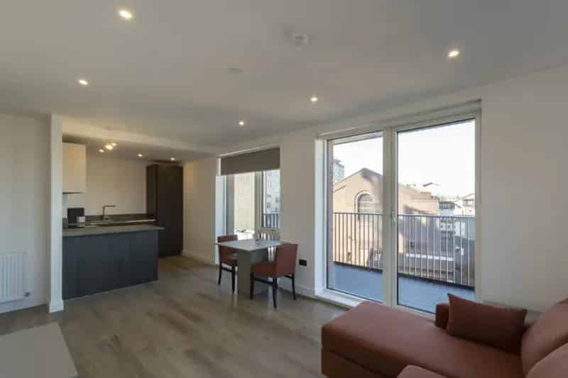 2 Bedroom Flat To Rent