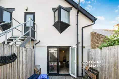 2 Bed Canton Apartment Cardiff