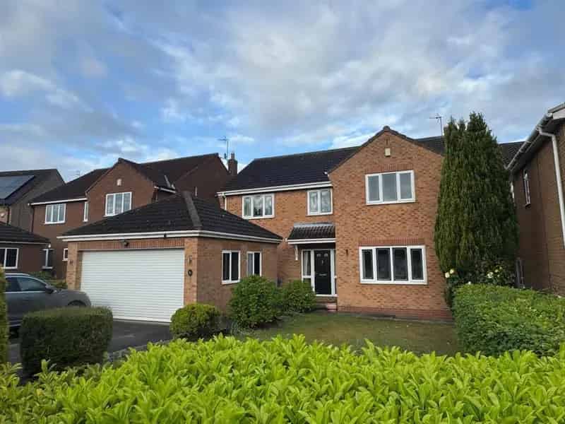 4 Bedroom Detached House for Sale