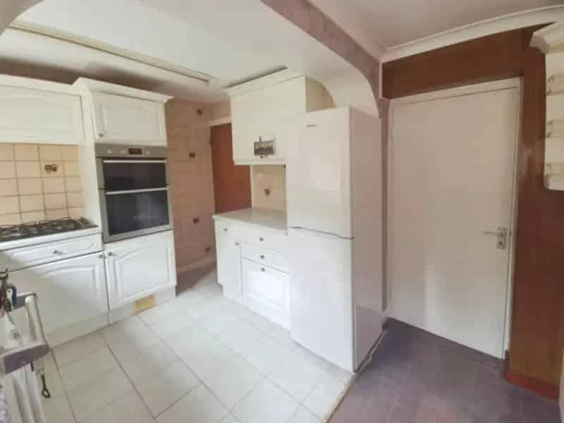 3 Bed Semi-Detached House For Sale