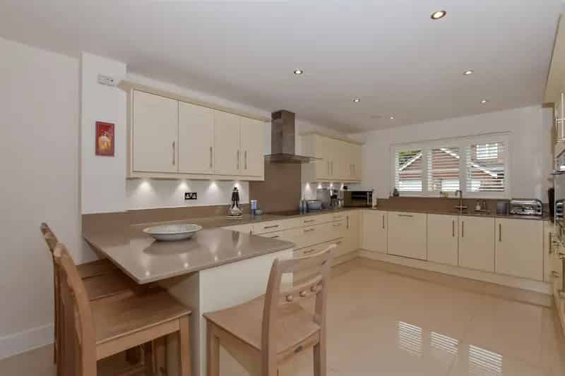 5 Bedroom Detached House for Sale in Hollingbourne