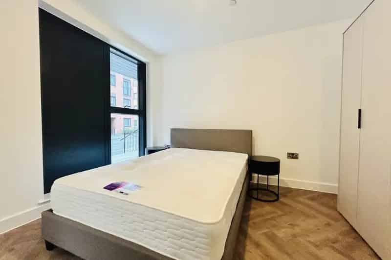 Fully Furnished Studio Apartment Zero Deposit Available
