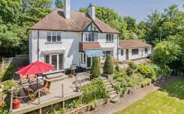 1920s Detached House Five Bedrooms Family Home Mature Gardens