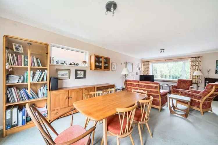 3 Bed Detached House For Sale Near Woking