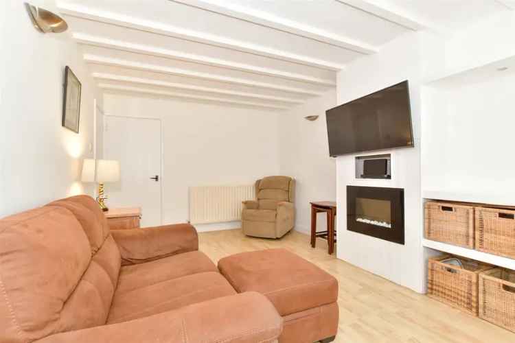 2 Bedroom Terraced House for Sale Near Mainline Station