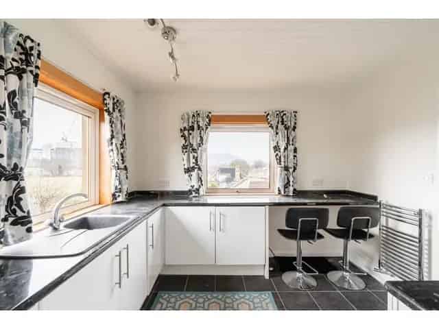 2 Bedroom Flat for Sale in Liberton Edinburgh