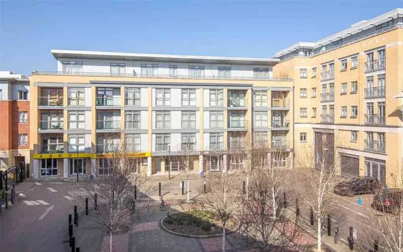 2 Bedroom Apartment for Sale Near Mainline Station