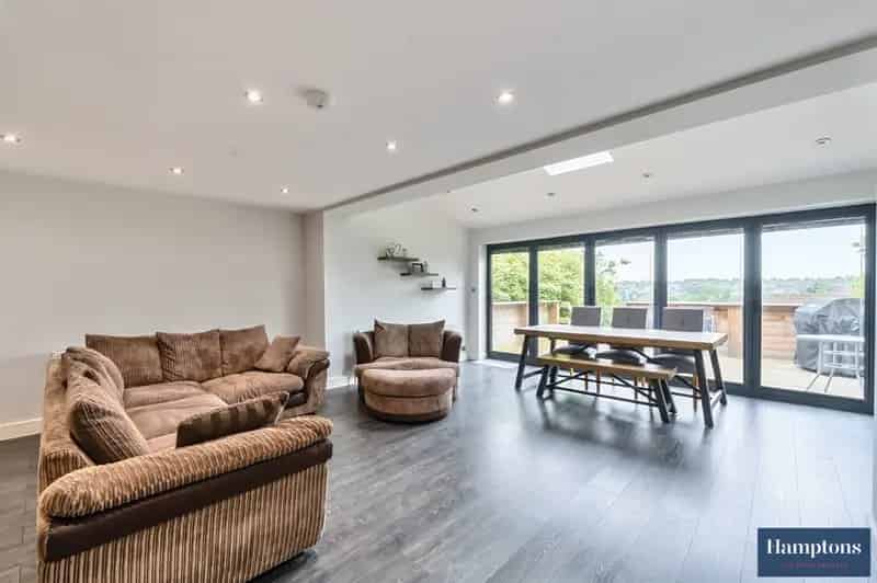 3 Bedroom End Terrace House For Sale Chesham