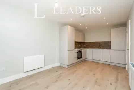 1 Bed Flat Southampton 22m² Modern Apartment Close to Hospital