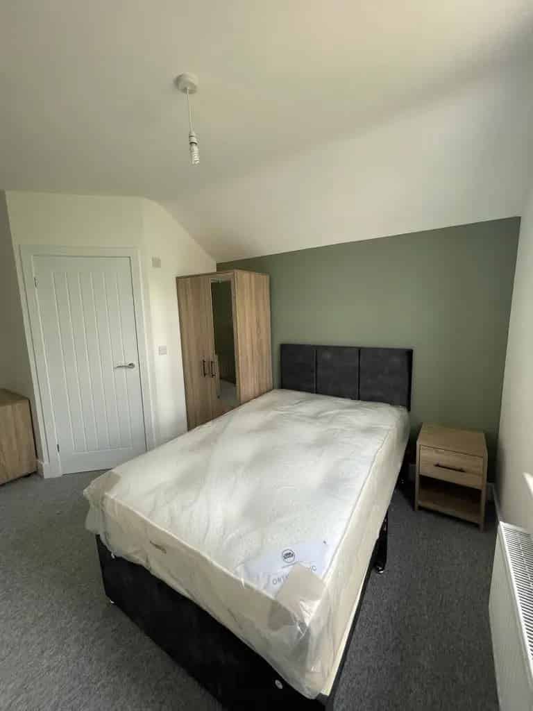 Furnished Studio to Rent Near Rolls Royce Derby