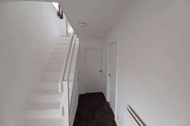 End terrace house to rent in Weedon Close, St Werburghs, Bristol BS2