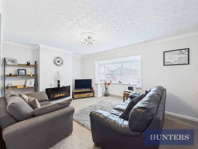 2 Bedroom Bungalow For Sale