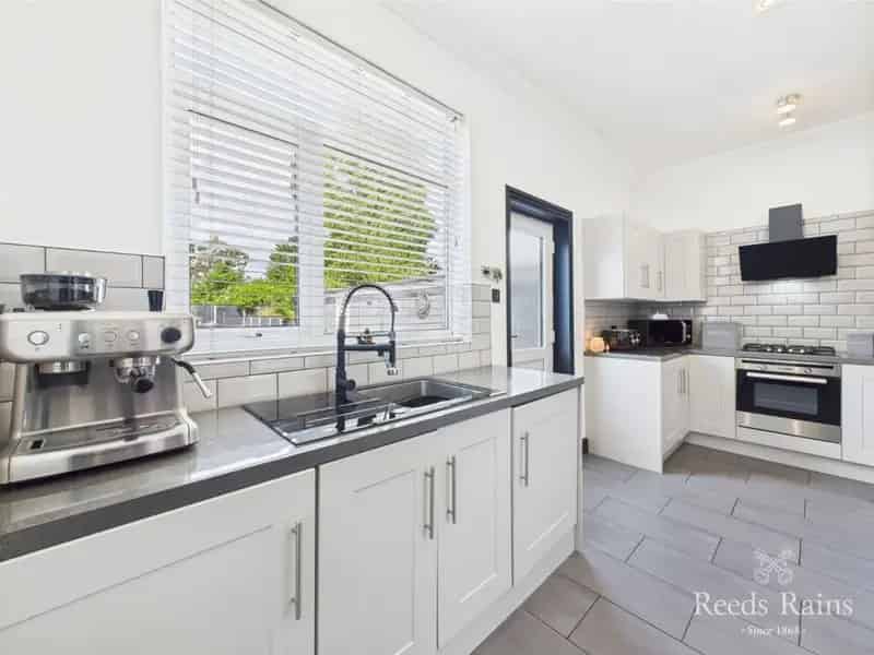 3 Bedroom Semi Detached House for Sale Hull