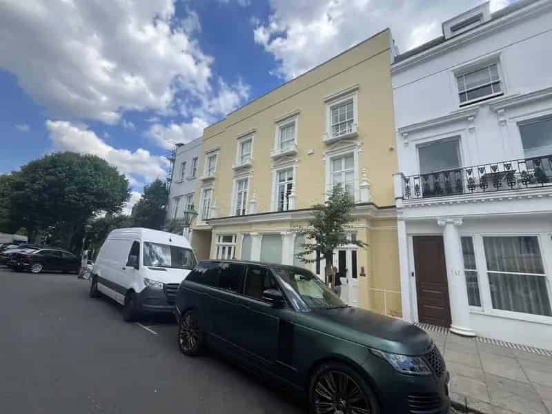 Holland Park Office Space for Lease - Roof Terrace